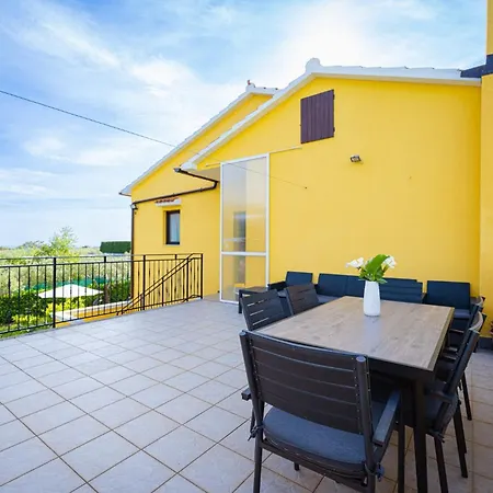 Smilja In - Haus Fuer 14-16 Personen *